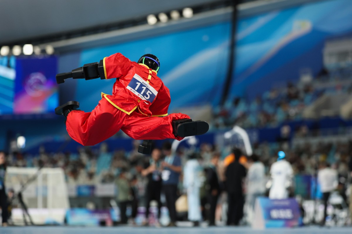 China’s Robotics Industry Accelerates Mass Deployment of Industrial Humanoids